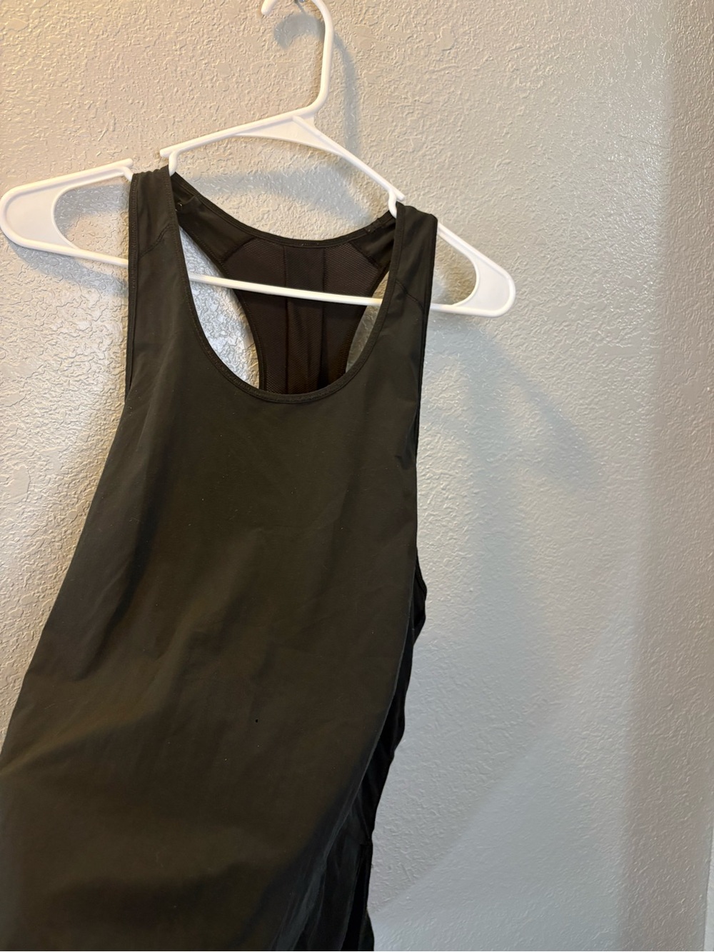 Lululemon Tank Top - Picture 2 of 3